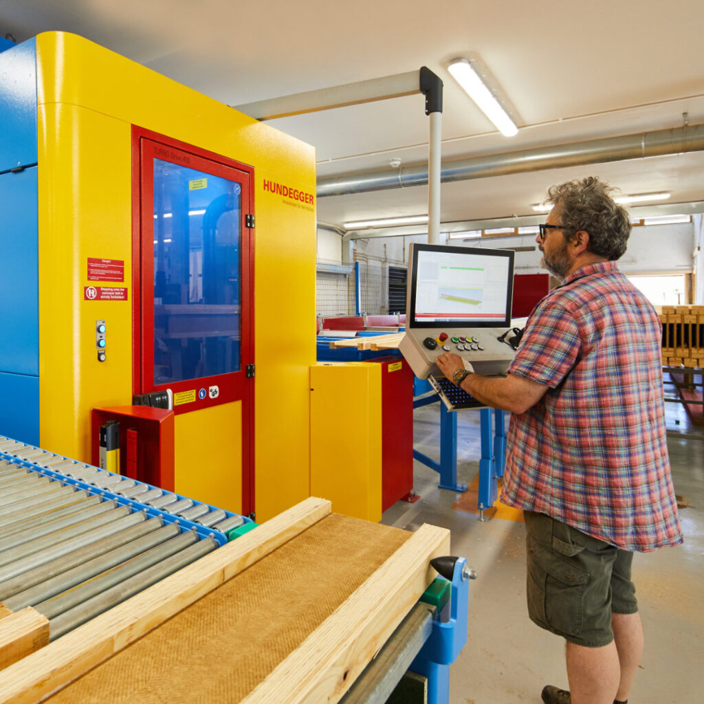 Operating the Hundegger saw