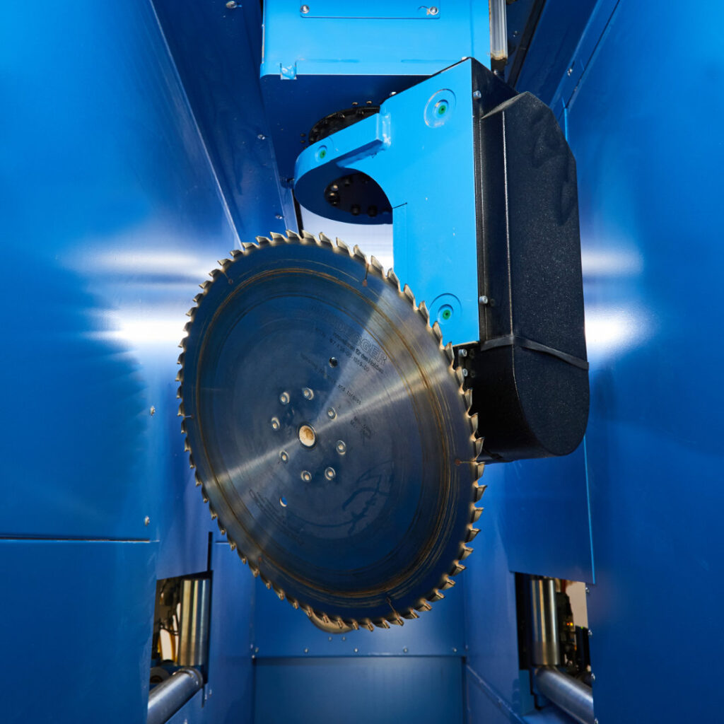 Hundegger saw